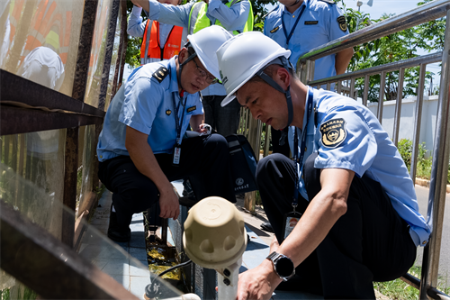 澳门·新葡萄新京6663(中国)官方网站奋战当“夏” ：黄石市生态环保人不服“暑(图1)