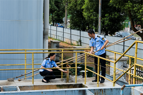 澳门·新葡萄新京6663(中国)官方网站奋战当“夏” ：黄石市生态环保人不服“暑(图8)